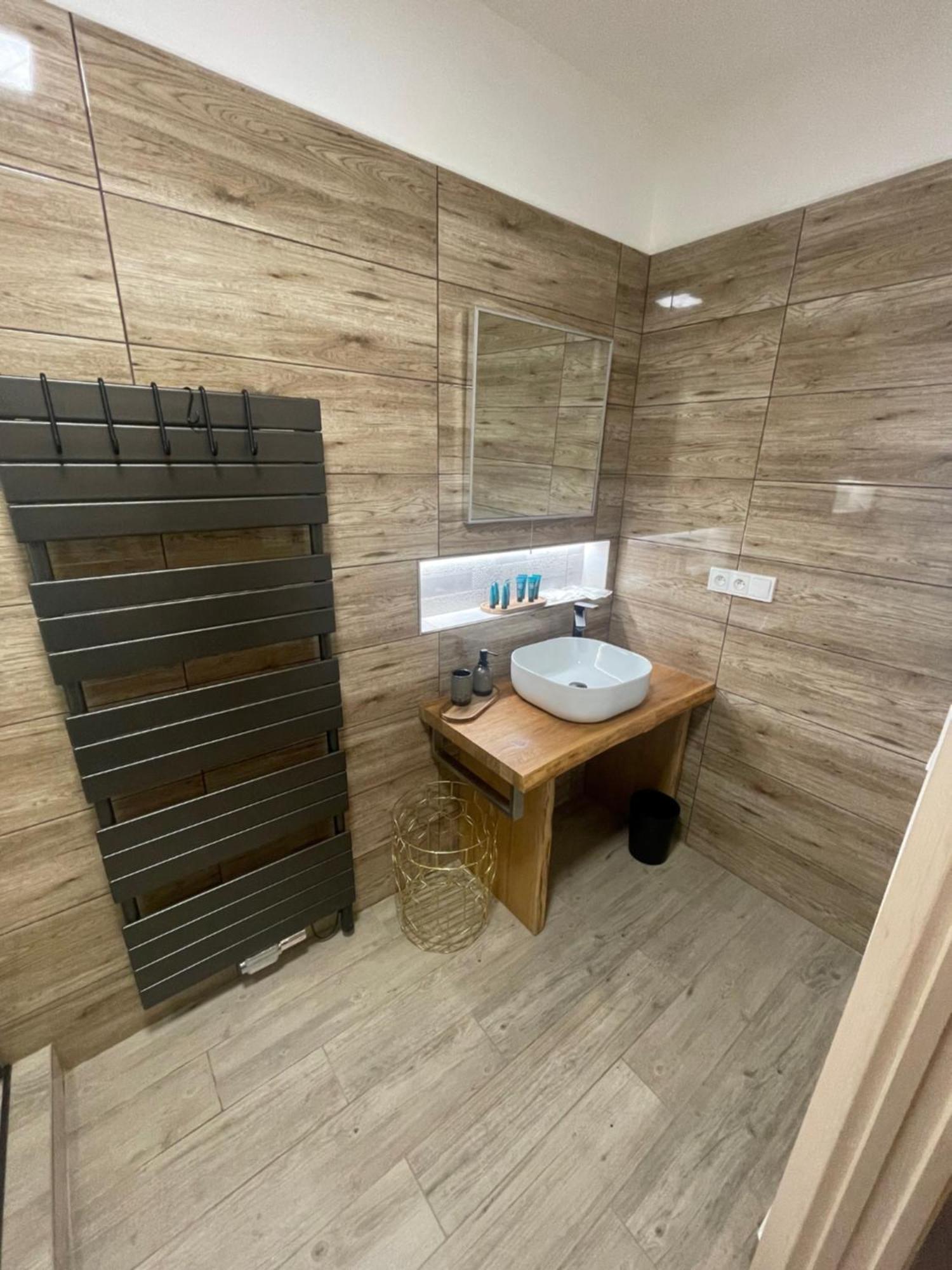 Apartman 184 - Vysoké Mýto Bagian luar foto